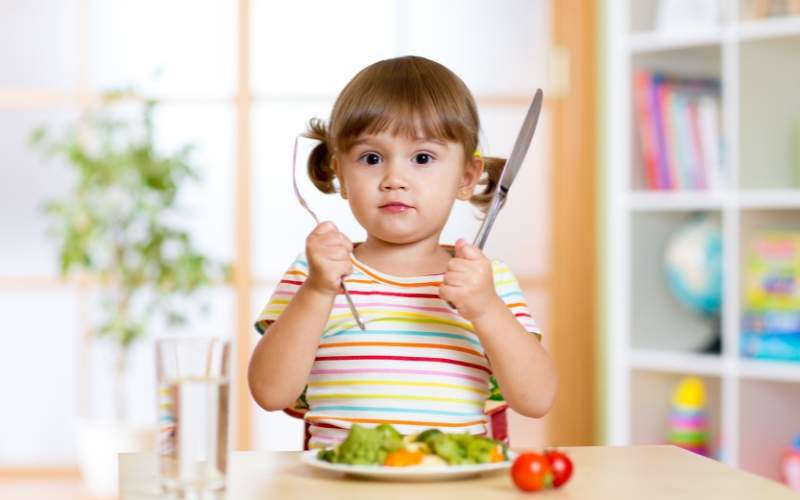 Những lưu ý khi áp dụng các chế độ dinh dưỡng dành cho bé