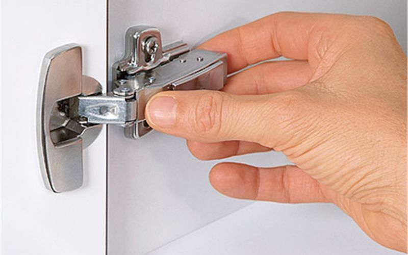 bản lề giảm chấn cong ít